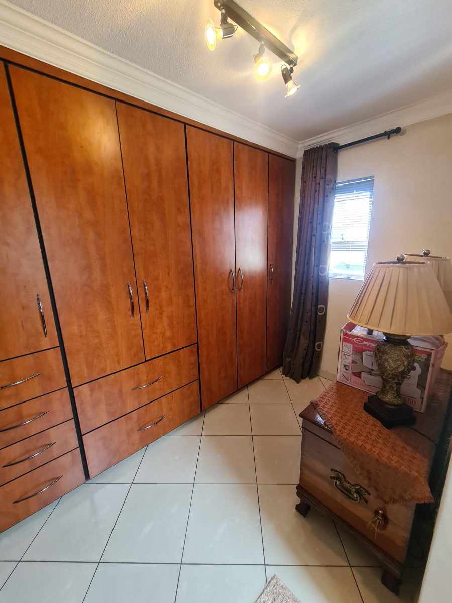 5 Bedroom Property for Sale in Maraldi Estate Free State